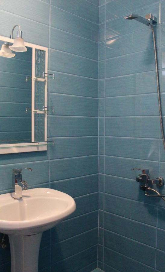Guest House Racha Амбролаури Екстериор снимка