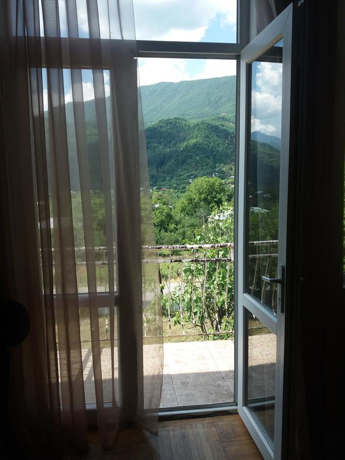 Guest House Racha Амбролаури Екстериор снимка
